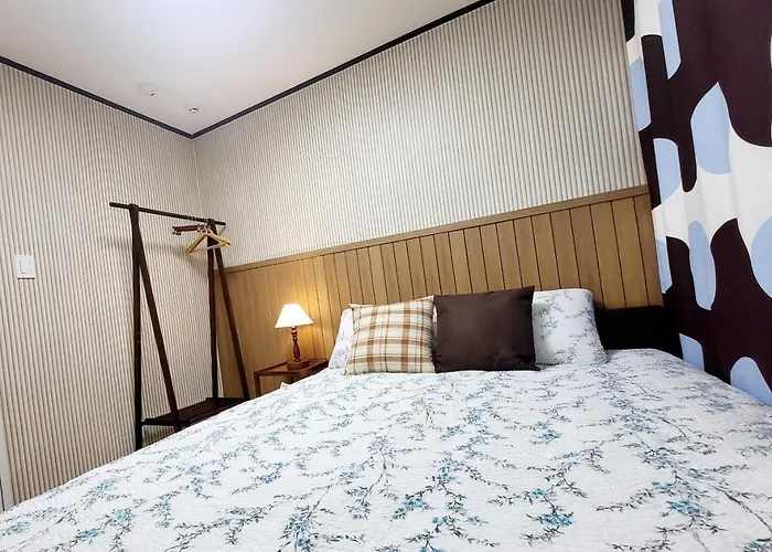 #홍대신촌10분 #지하철3분 #침대3개 #파크스테이 아파트